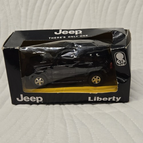2002 maisto jeep liberty - 2002,
